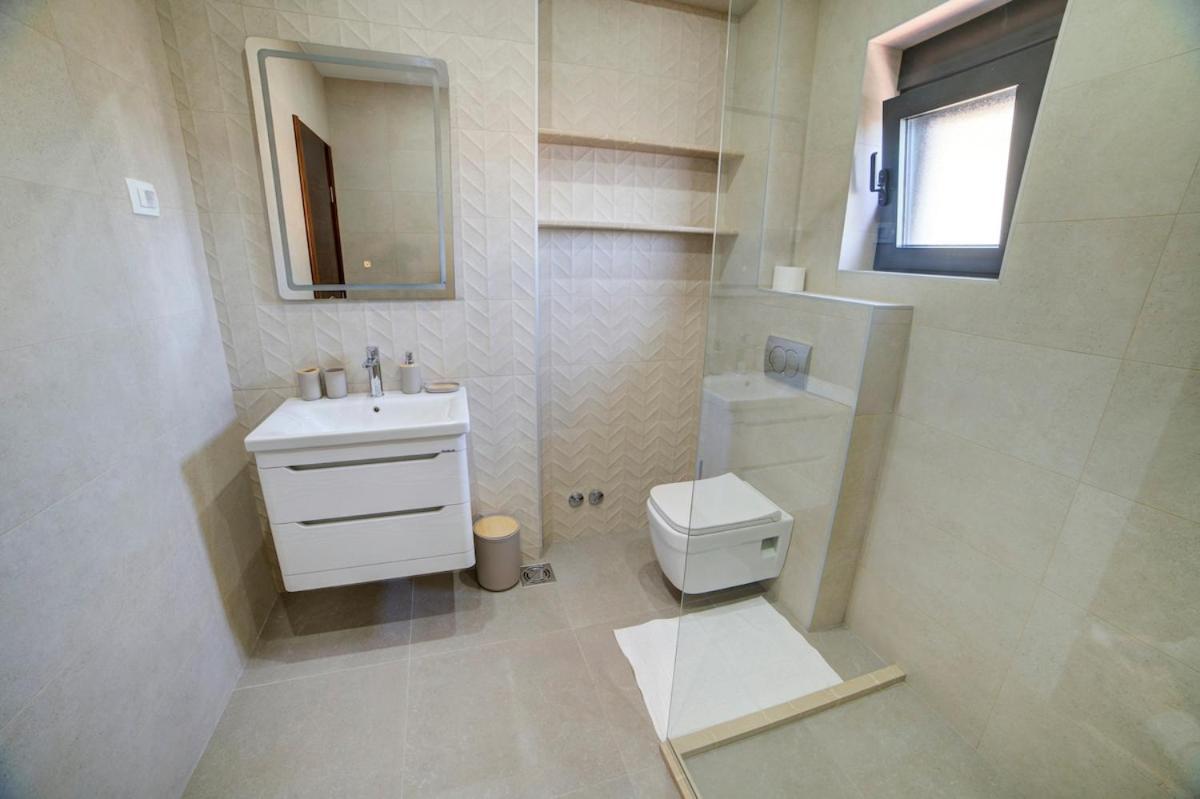 Villa Jelena With Private Pool - Lapcici Budva Exterior photo